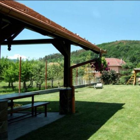 Csatari Pensiune Praid Exterior foto