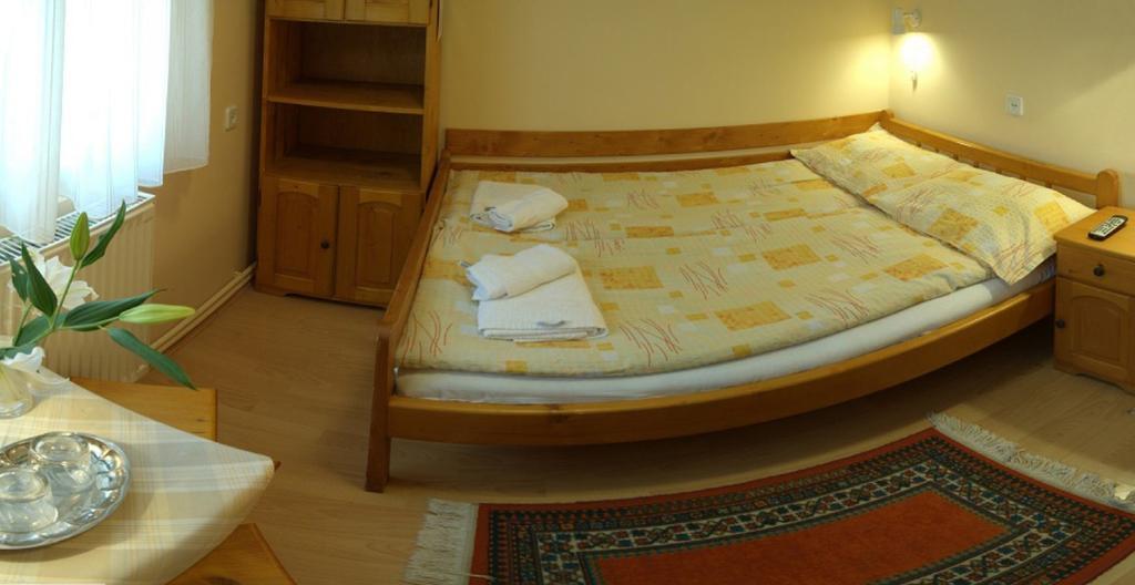 Csatari Pensiune Praid Zimmer foto