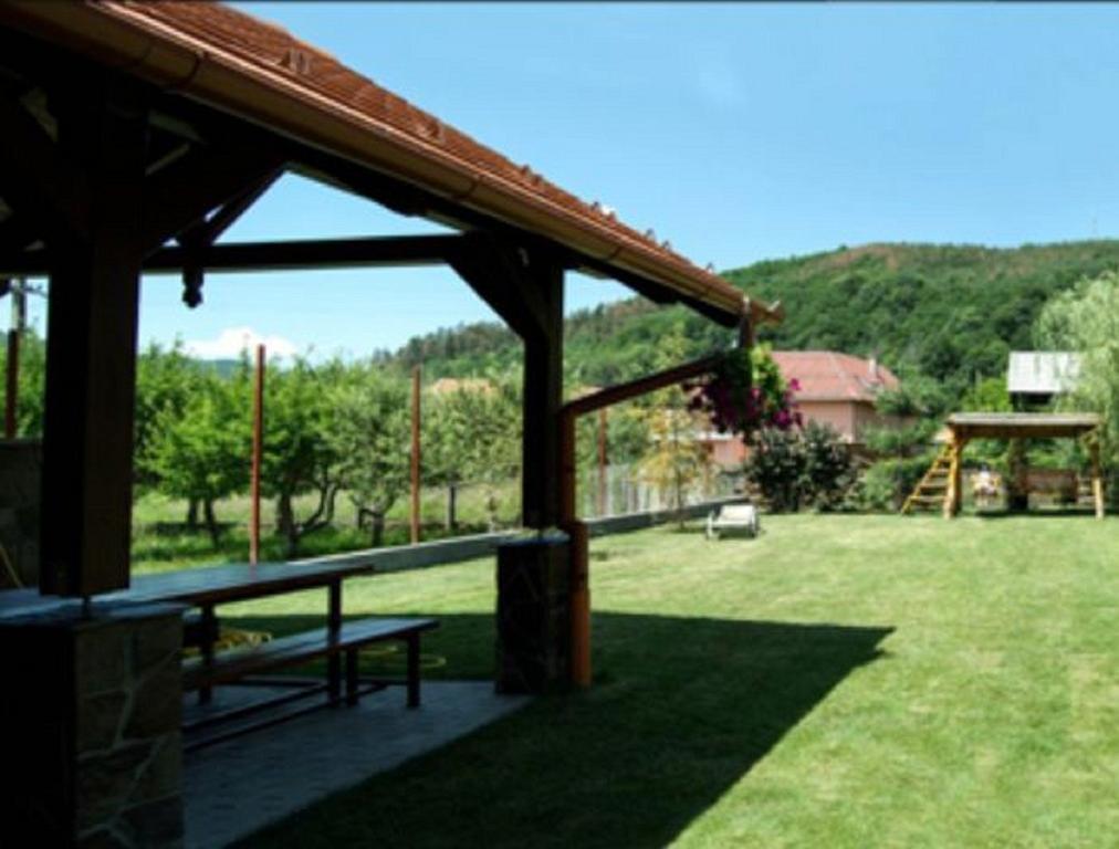 Csatari Pensiune Praid Exterior foto